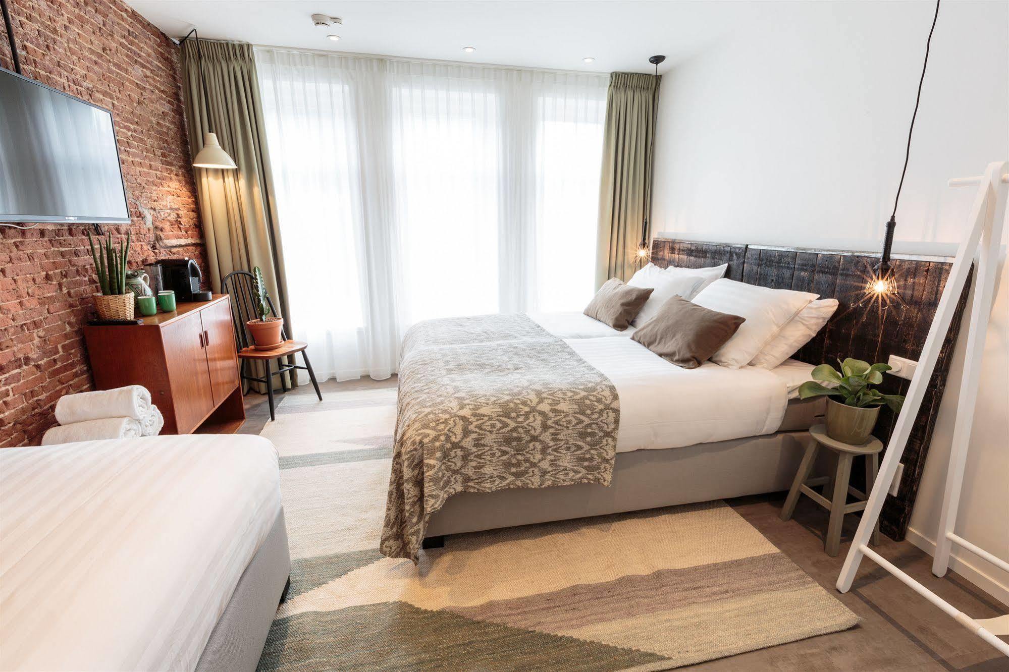 Hotel Dwars Amszterdam Kültér fotó